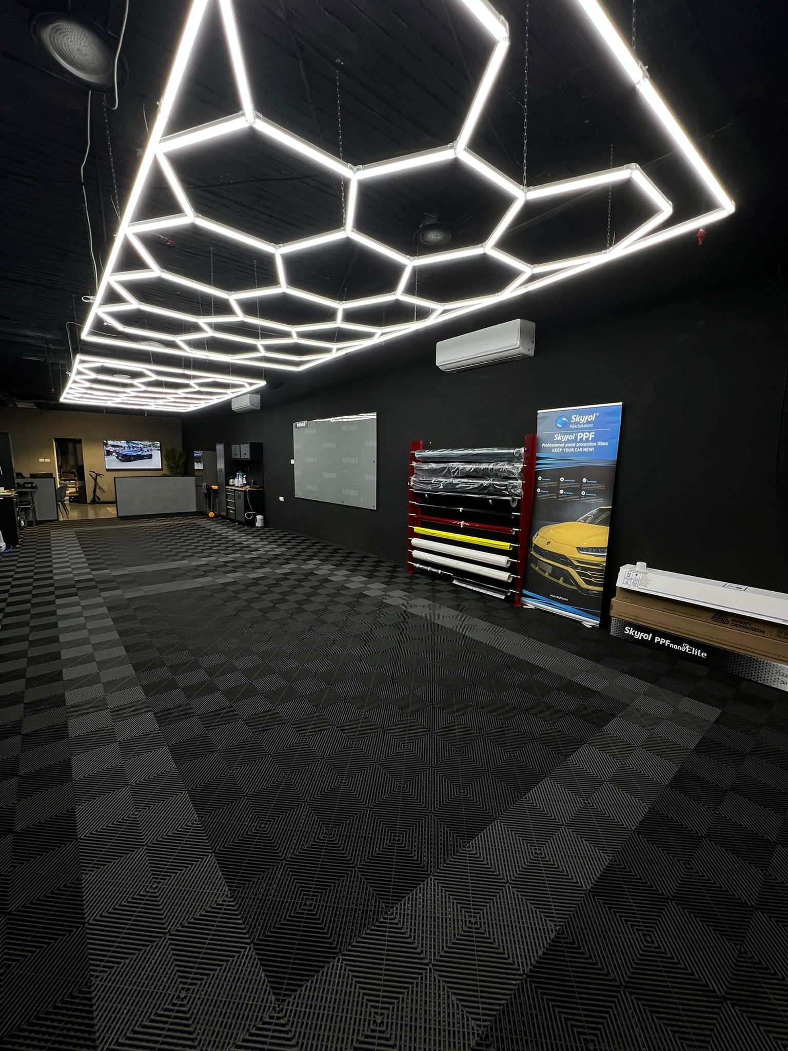 תמונת הבעלים והצוות